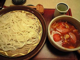 トマト汁うどん