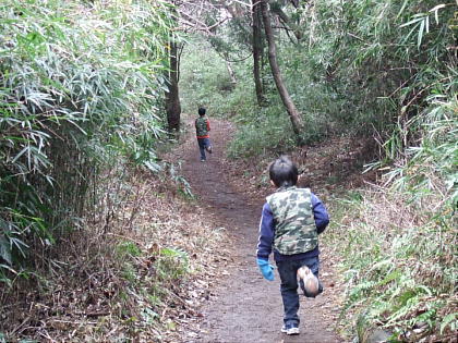 追いかける弟