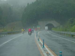 06夏ツー_雨.jpg