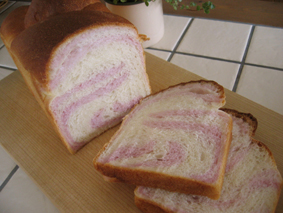 2008.5.6マーブル食パン断面.jpg