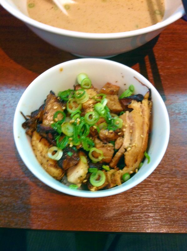 歩いて行こう（チャーシュー丼ミニ）