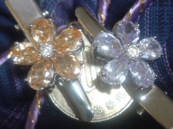 フラワーモチーフCZのミニクリップ【Annekelly　アンケリー】　