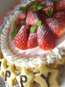 バースデーケーキ　２