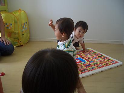 H18.9.20　お友達のおウチで・・・♪