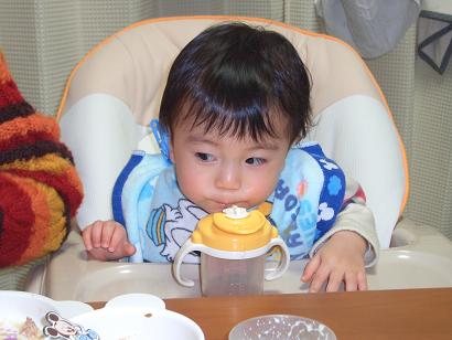 H18.2.21　上手に食べれるよ♪　(４)