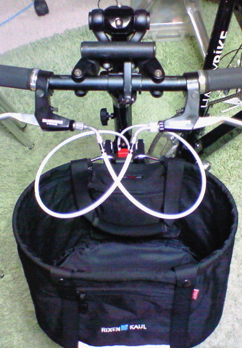 ワイヤー取り回し