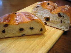 raisin milkbread2.jpg