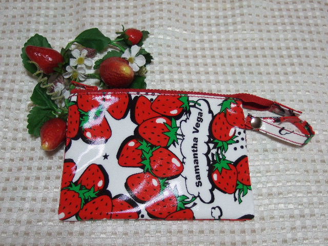サマンサベガ苺ポーチ