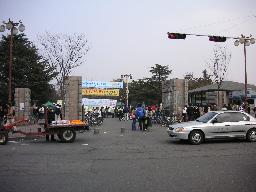 チョンボク大学小さい方の門