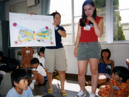 はらぺこあおむし