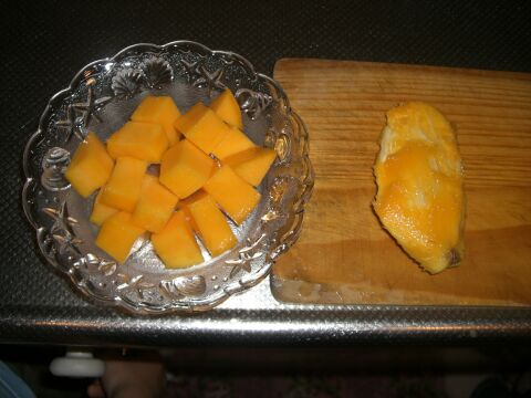 完熟宮崎マンゴー☆果肉と種