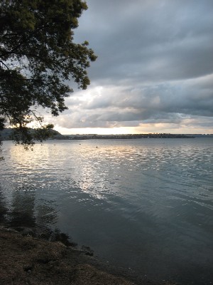 ロトルア湖2.jpg