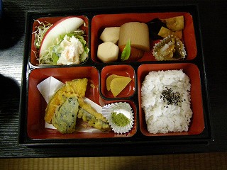 11.6　善光寺さん前のお蕎麦やさんで昼食