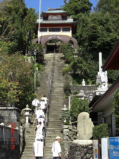 津照寺の階段