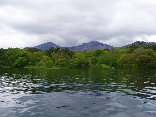 20100530hibara桧原湖磐梯山