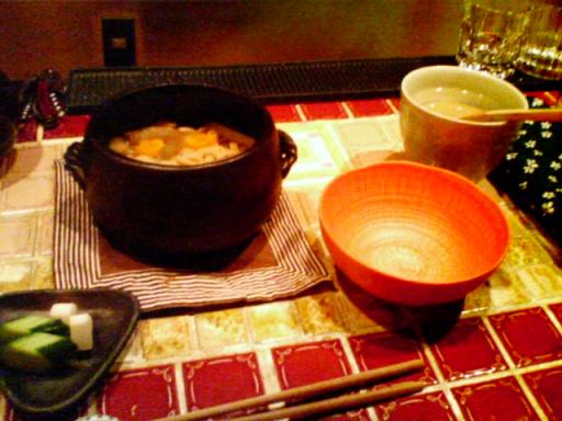 110301_2-12_アン季節野菜の土鍋ご飯出来上がり～