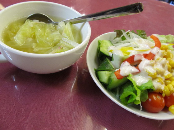 111219_1-03_La mia Vita_サラダとスープ.jpg