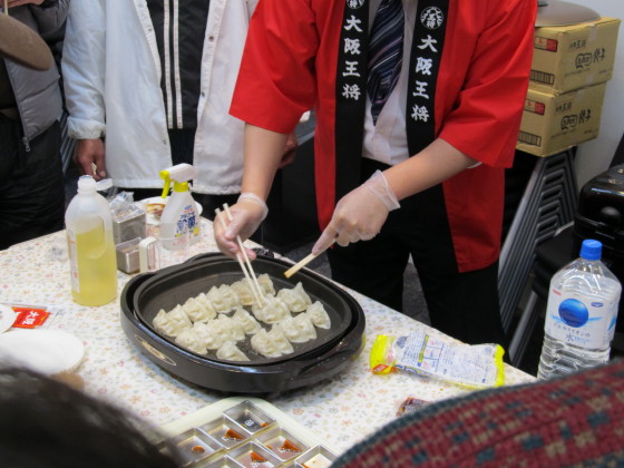 111203_1-05_冷凍餃子試食会3.jpg
