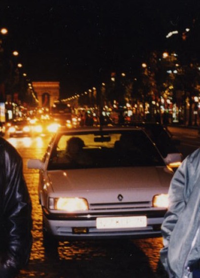 パリのシャンゼリーゼ