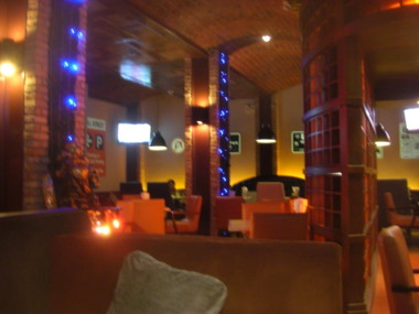 ホテル近くのレストラン