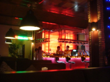 ホテル近くのレストラン