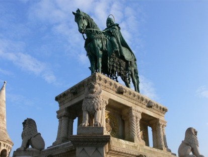 聖イシュトヴァン像