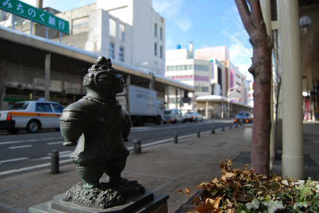 新町通りの土偶