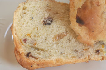 panettone-cut