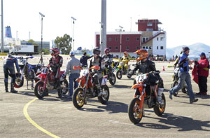 併設のヨーロッパ選手権（バイク少ない）