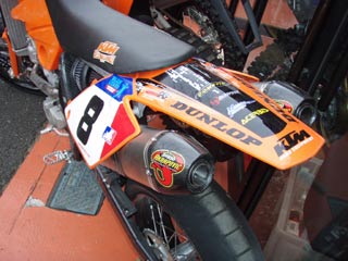 KTM610SMR 斜め後ろから