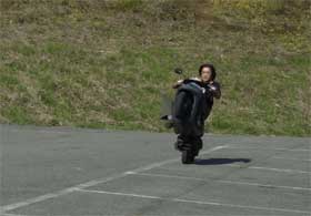 ウィリー練習するばりっちさん
