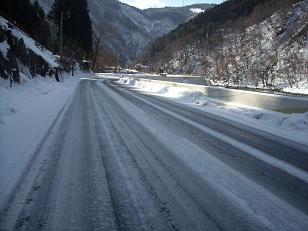 凍結道路