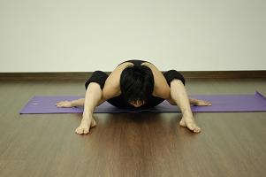 kurumasana 2