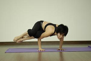 prasarita bakasana 3