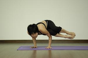 prasarita bakasana 4