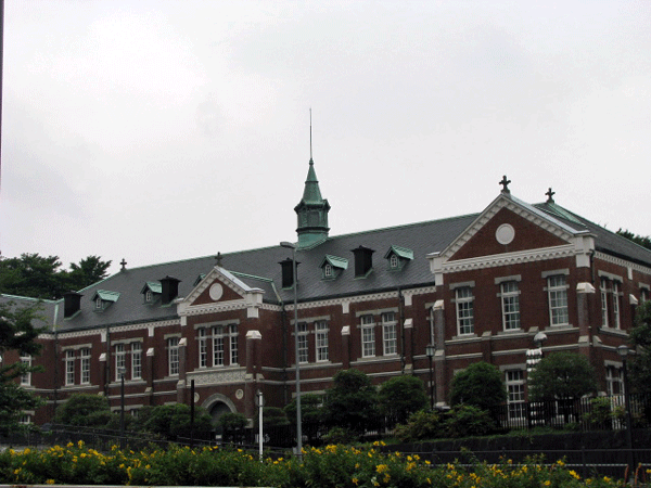 東京国立近代美術館