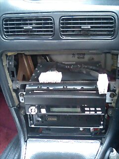 エアコンパネル取り外し２