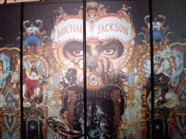 mj