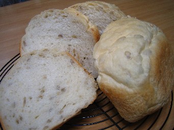 ひまわりの種の食パン