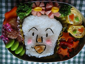 食パンマンの白いおにぎり弁当