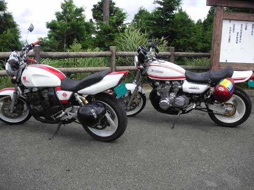 Z1とXJR400