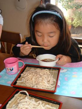 親子で作ったうどんはおいしい～