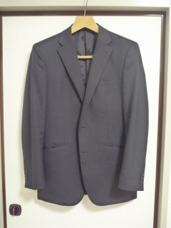 ジャケット　木製ハンガー