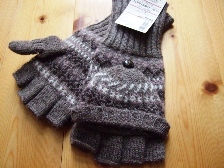 無印アンデスウールフェアアイル柄ミトンカバー-1