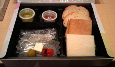 ＡＥＡＪ生活文化シンポジウムでのアフタヌーンティーセット