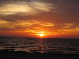 チャナッカレ　夕陽　エーゲ海　砂浜