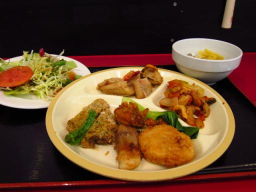 バイキングの夕食１