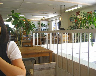 resizedocean cafe店内2010.07.26.jpg