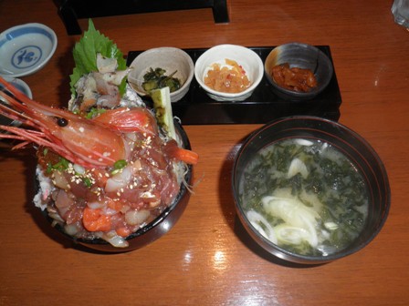 海鮮丼