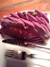紫いものケーキ